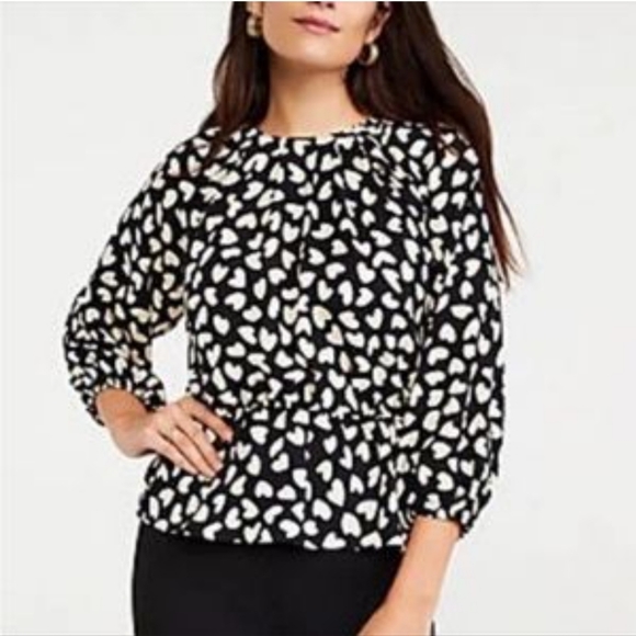 Ann Taylor Tops - Ann Taylor Cinched Waist Heart Black/Cream Blouse Size M Free Wristlet